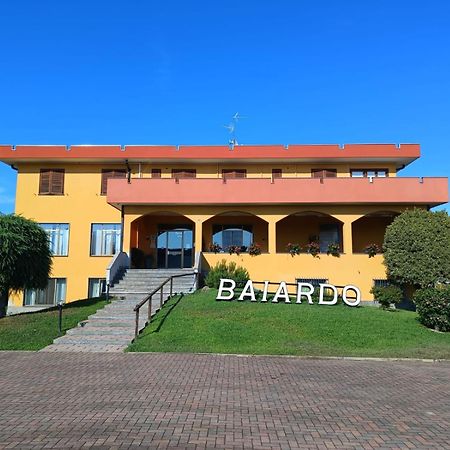 Hotel Baiardo Romagnano Sesia エクステリア 写真